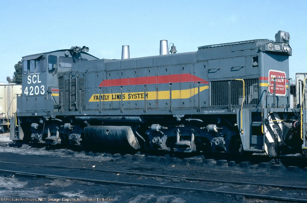 Seaboard Coast Line MP15AC #4203 